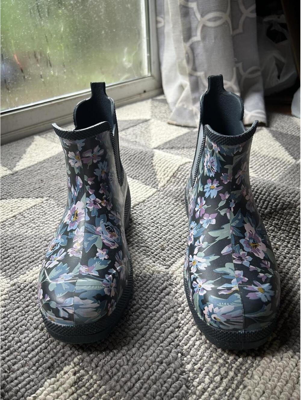 Vera Bradley Women's Multi and Blue Boot
